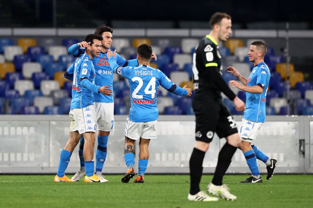 Koulibaly (5’), Lozano (20’), Politano (30’) y Elmas (40’) hicieron los goles para el cuadro de Gattuso. Por los visitantes descontaron Gyasi (71’) y Acampora (73’). Para acceder a la Final de la justa deberán pasar sobre el Atalanta.