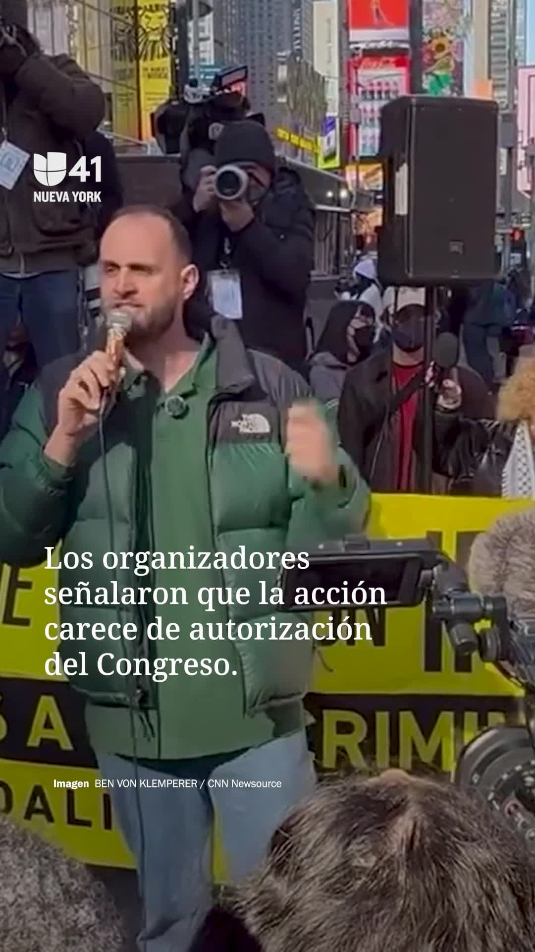 Multitud protesta en Times Square contra ataques de EE.UU. e Israel a Irán