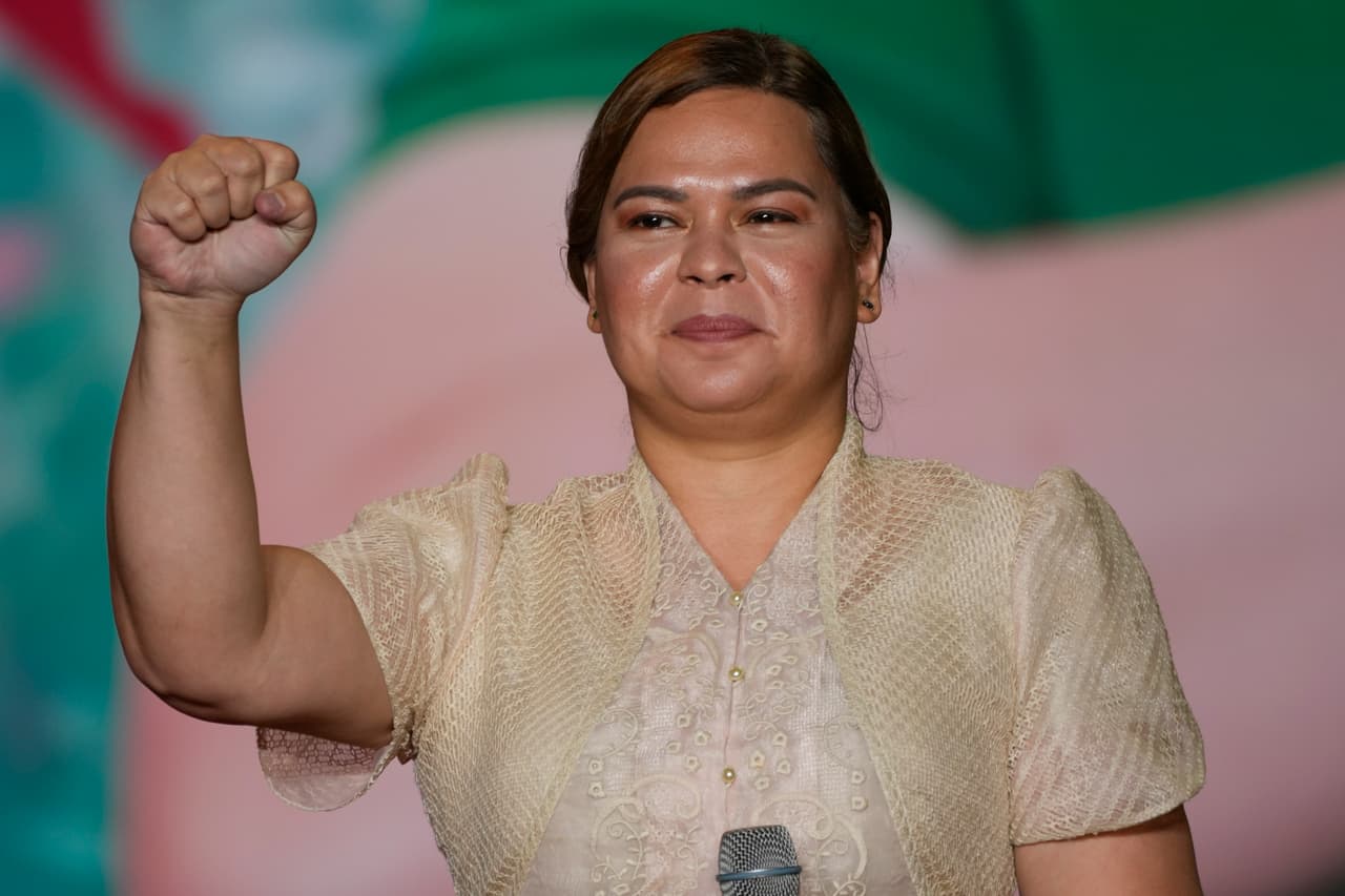 La vicepresidenta filipina amenaza públicamente con asesinar al presidente
  