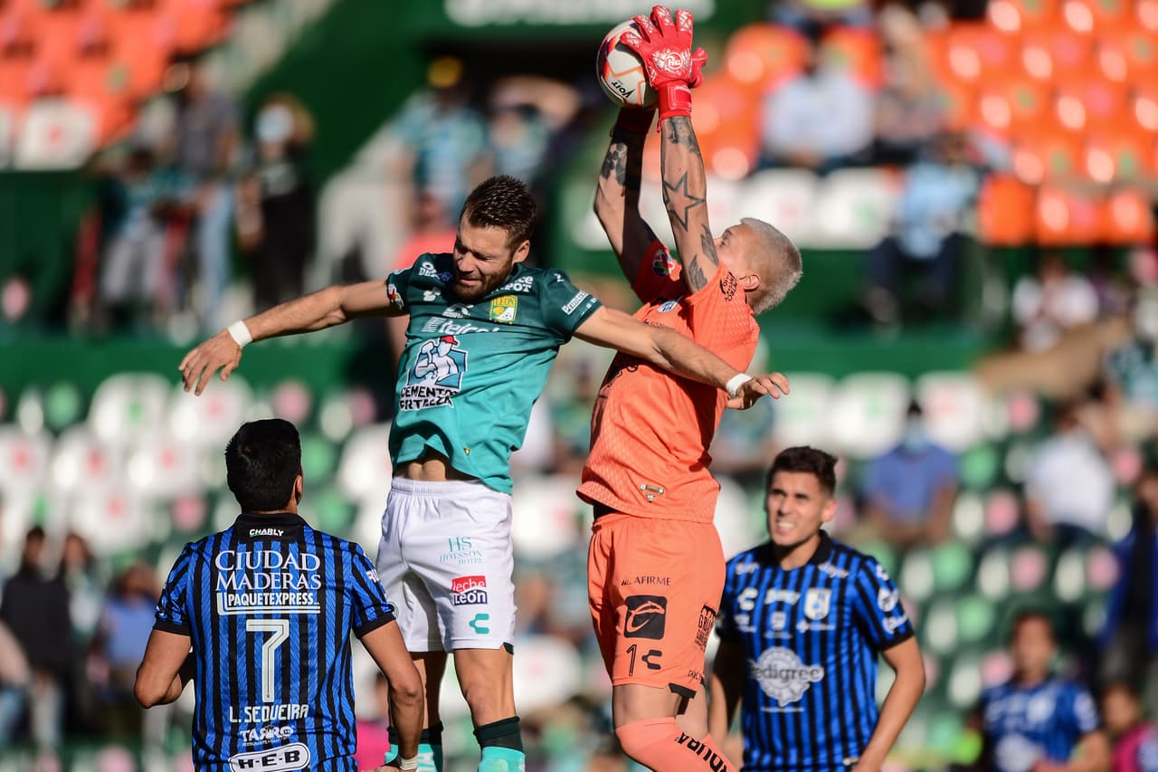 León rescata un punto ante los Gallos Blancos que no supieron aguantar la ventaja y dejaron ir la victoria.