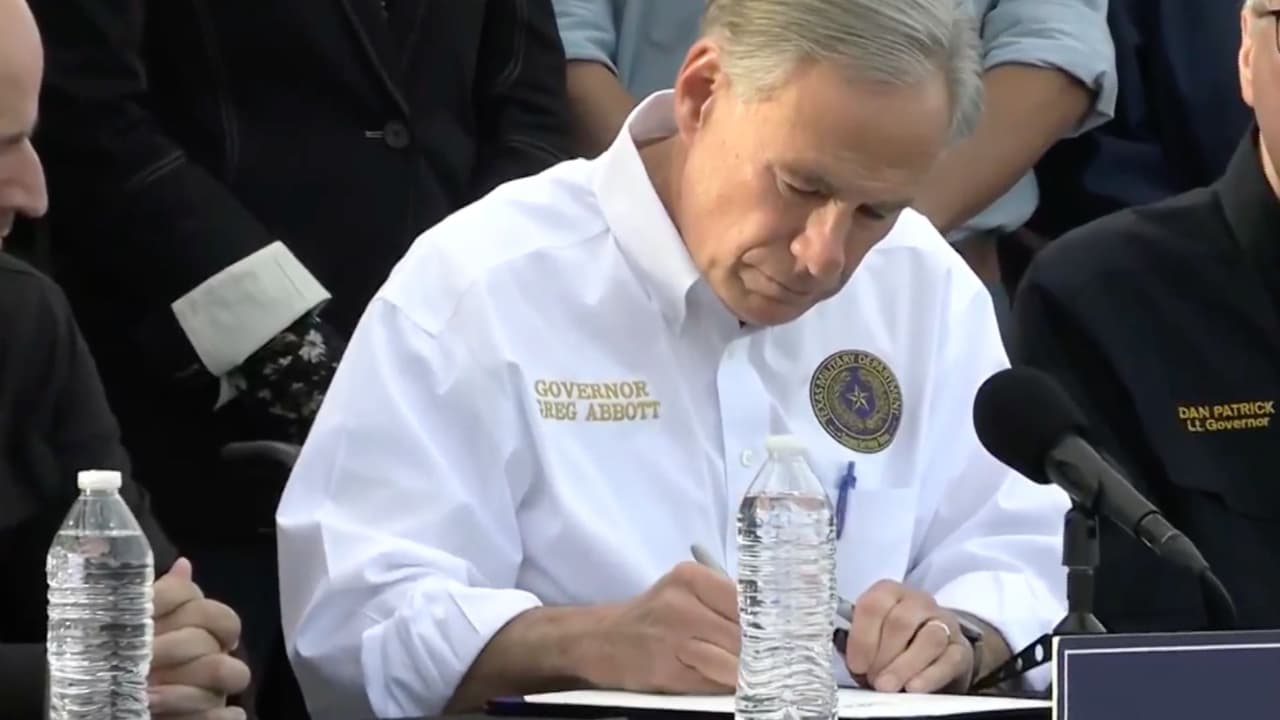 La ley SB4 de Texas, que criminaliza la inmigración de indocumentados a nivel estatal, ya fue firmada por el gobernador Greg Abbott.