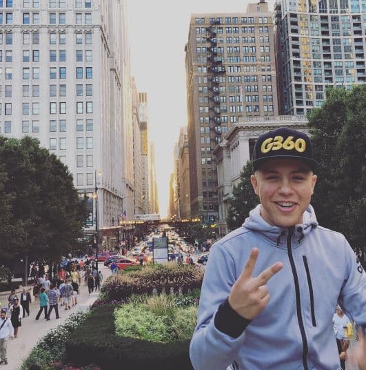 A partir de esa gran oportunidad comenzó su carrera ascendente en la que con su disco "Mi Primera Vez" ocupó el primer lugar en ventas digitales dentro del genero regional mexicano y en segundo puesto dentro del latino general.