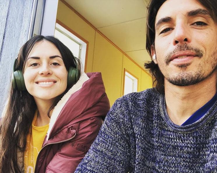 "Nunca sabes qué chavo te va a estar viendo al cual vas a motivar y creo que hay que dejar de hacer tabúes muchísimos temas", agregó al periodista Edén Dorantes.
<br>