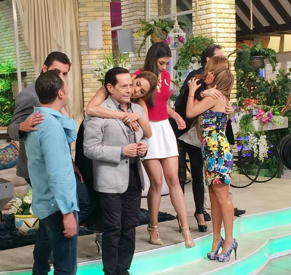 ¡Beso, beso! Gali muestra su amor a cada momento.