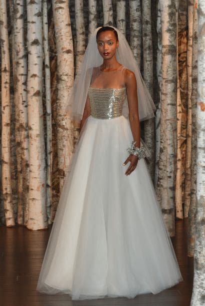 Aquí los mejores modelos del diseñador Naeem Kahn.