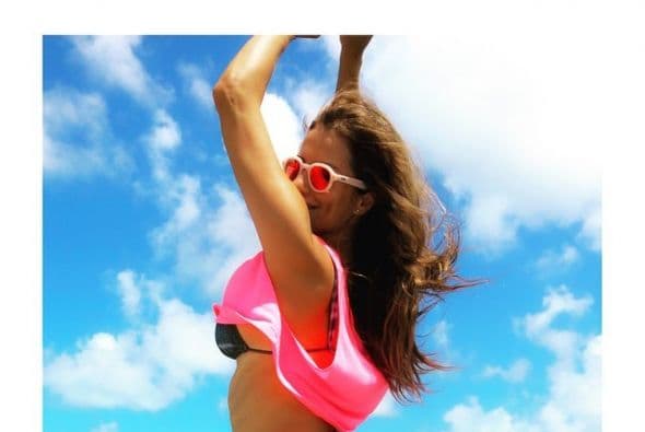 Fotos sexys de Lola en bikini.