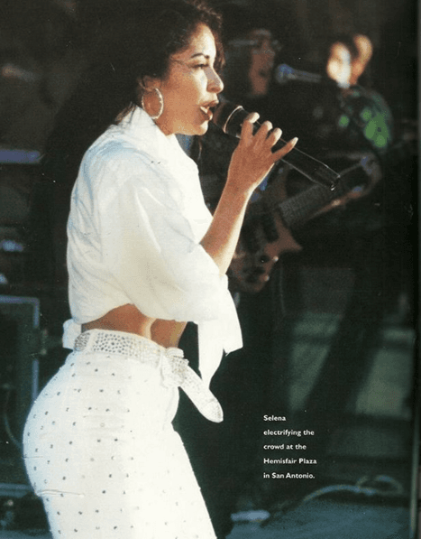 42. Siempre aseguró sentirse orgullosa de sus raíces y aprendió a hablar español gracias a su padre, Abraham Quintanilla.