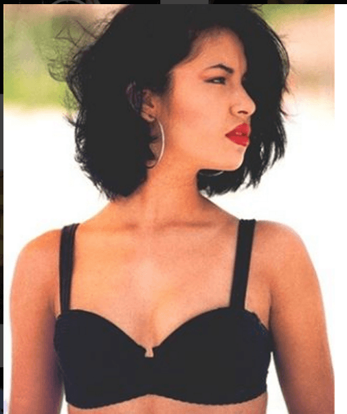 38. En 2015 se reveló que se ha estado creando un holograma de Selena Quintanilla, capaz de salir de gira y revivir los rasgos más significativos de la cantante.