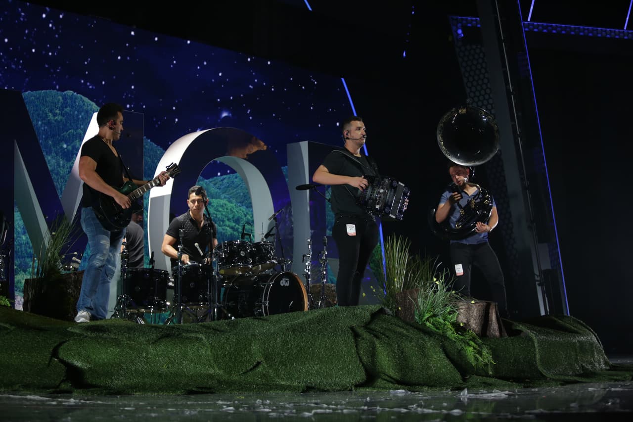 Calibre 50 llegó a Miami para poder ensayar el número musical que van a presentar en Premios Juventud.