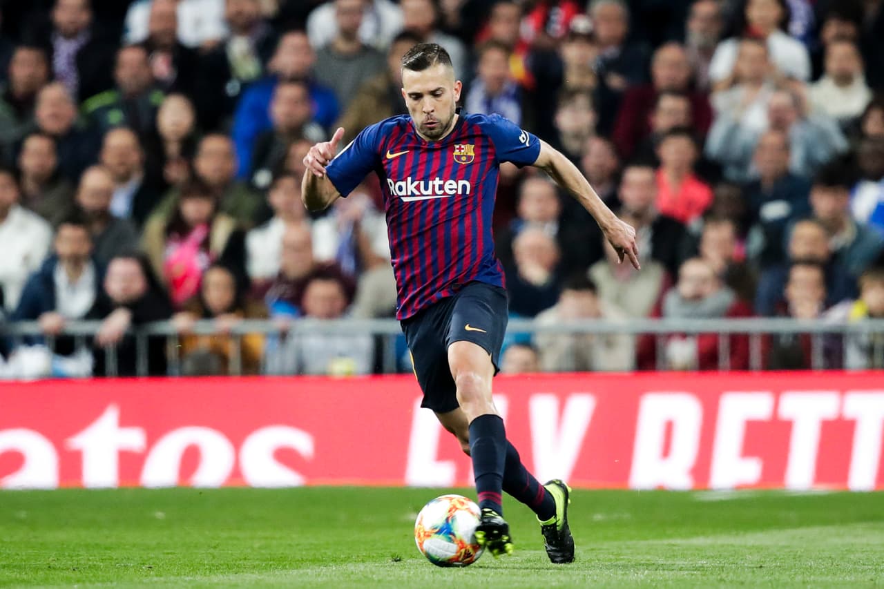 Defensa: Jordi Alba - Cláusula de 500 millones de euros.