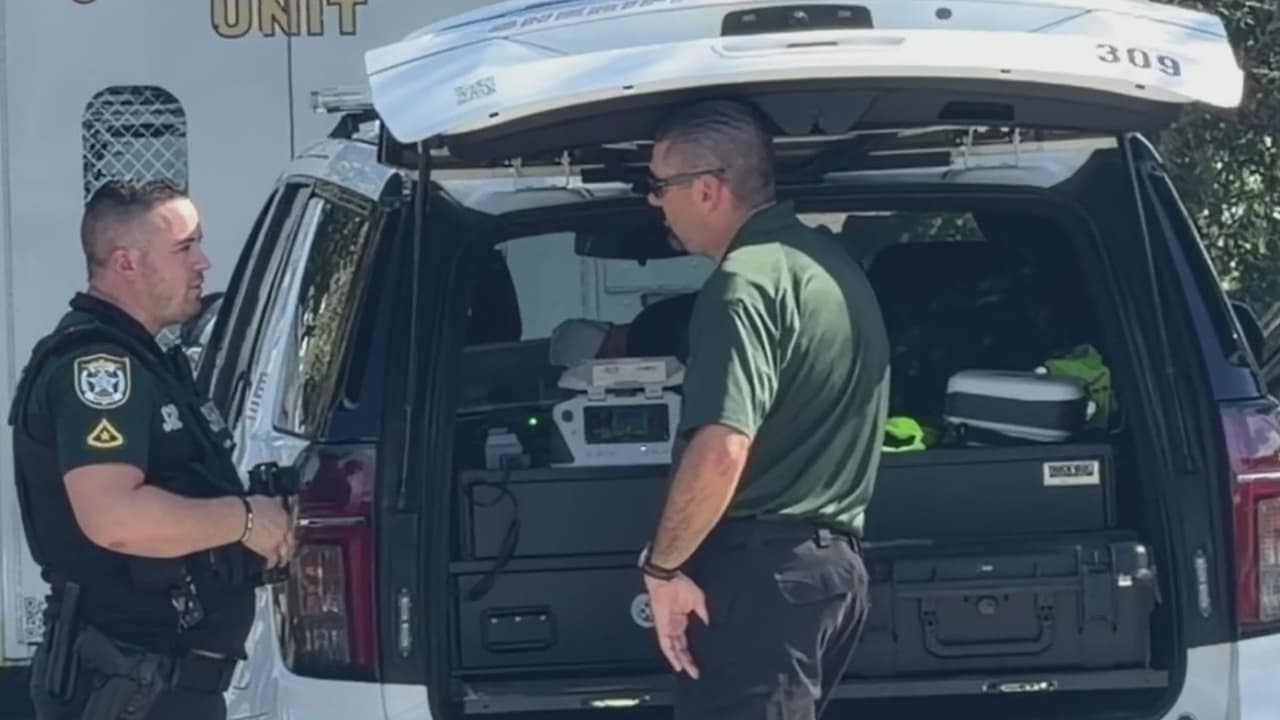Helicóptero de control de mosquitos se estrella contra torre de comunicaciones y el piloto muere