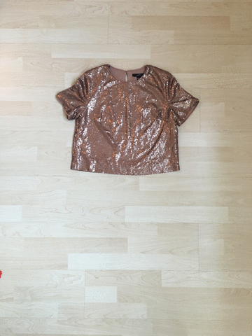 En un festival siempre es estratégico llevar algo de brillo.