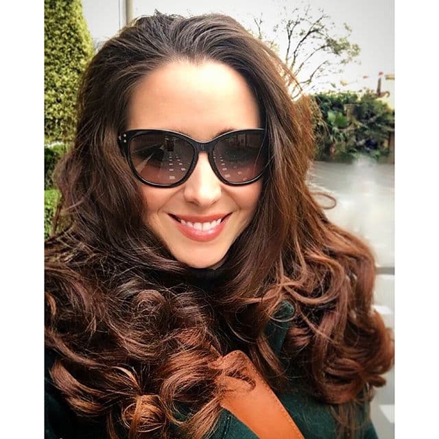 Dicen que el embarazo es una de las mejores etapas de una mujer y sin duda Ariadne es muestra de ello. Su mirada demuestra lo feliz que se encuentra.