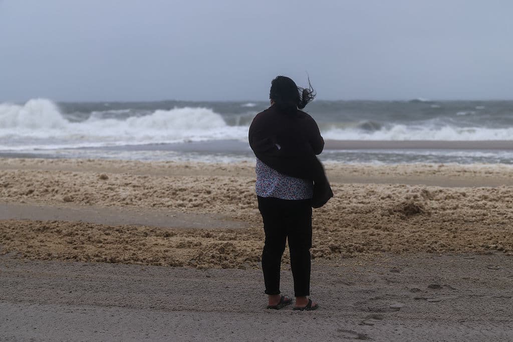 Las autoridades han emitido 
<b>avisos por condiciones marítimas peligrosas en toda la región triestatal.</b>