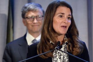 La Fundación Bill y Melinda Gates destina 50 millones de dólares contra el ébola