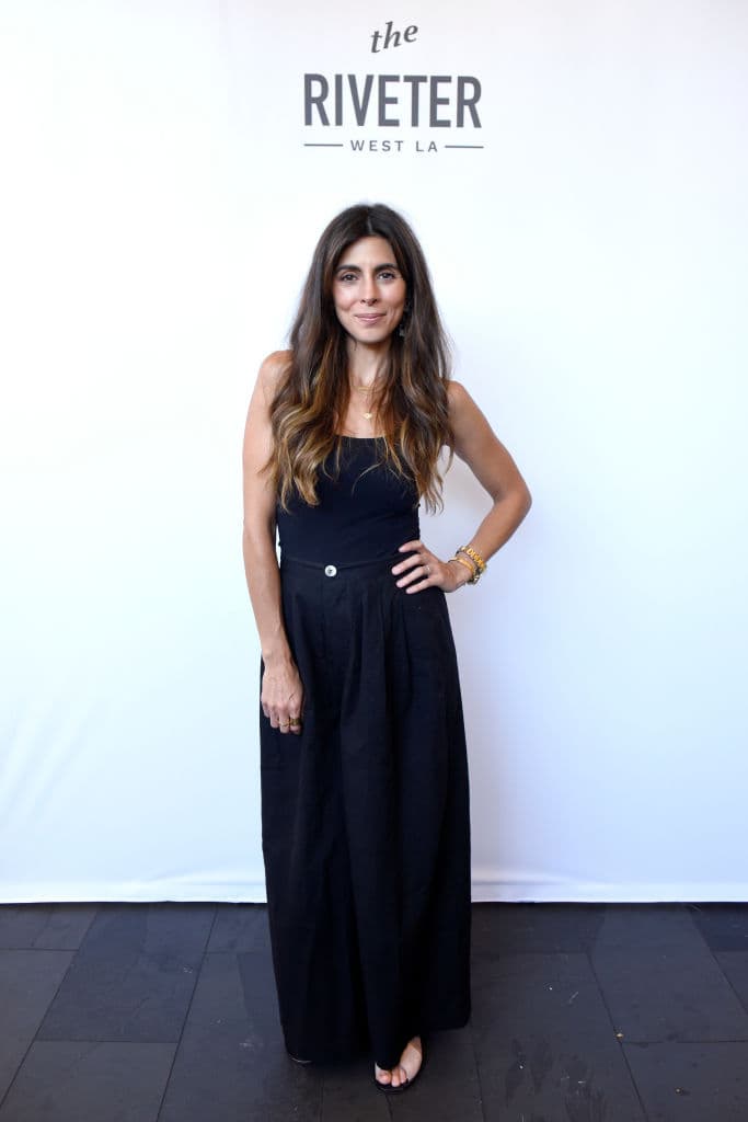 El personaje todavía no tiene nombre, según el sitio web 
<a href="https://www.today.com/popculture/disney-s-1st-jewish-princess-will-be-voiced-jamie-lynn-t162903" target="_blank">Today</a>, pero la actriz Jamie-Lynn Sigler será la encargada de prestar su voz.
<br>