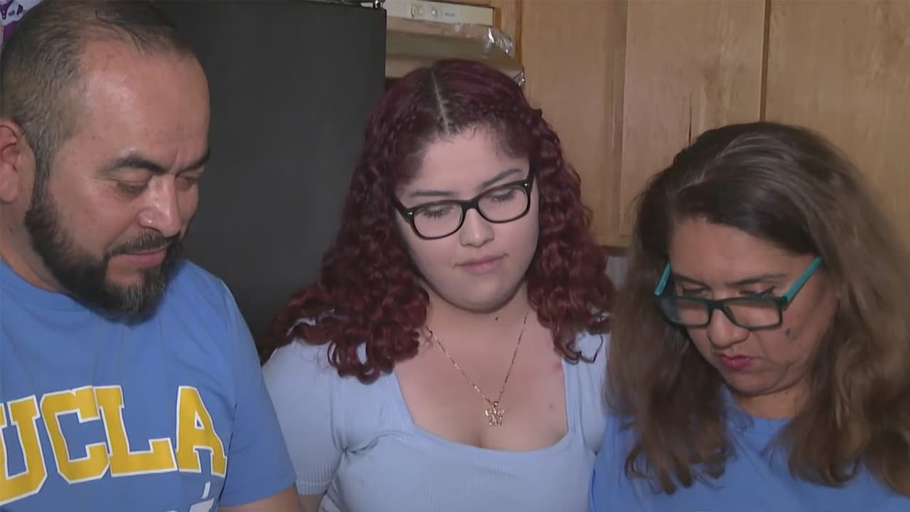 Adolescente hispana es aceptada en 14 universidades, sueña con ser abogada para ayudar a su comunidad