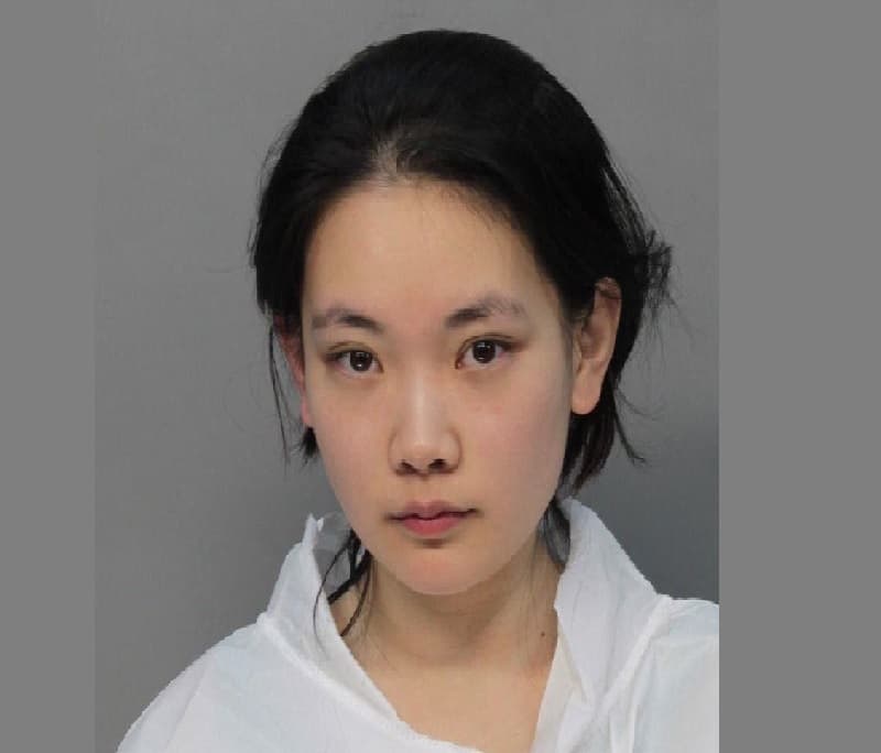 Mujer acuchilla a otra en recito del Art Basel