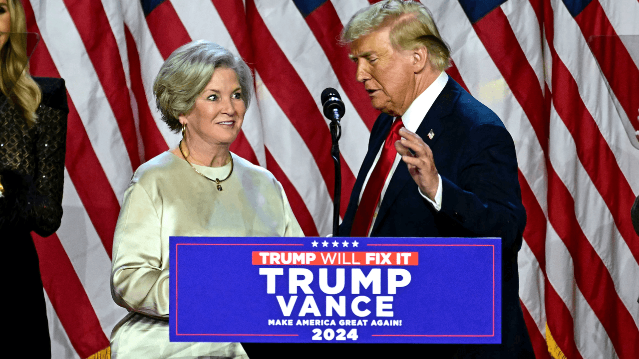 Quién es Susie Wiles, la estratega tras el éxito de la campaña de Trump designada para ser su jefa de gabinete