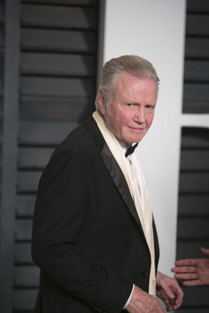 Ambos son aventureros y buscaban tesoros. Viajan, se encuentran con misterios y acertijos que necesitan revelar.