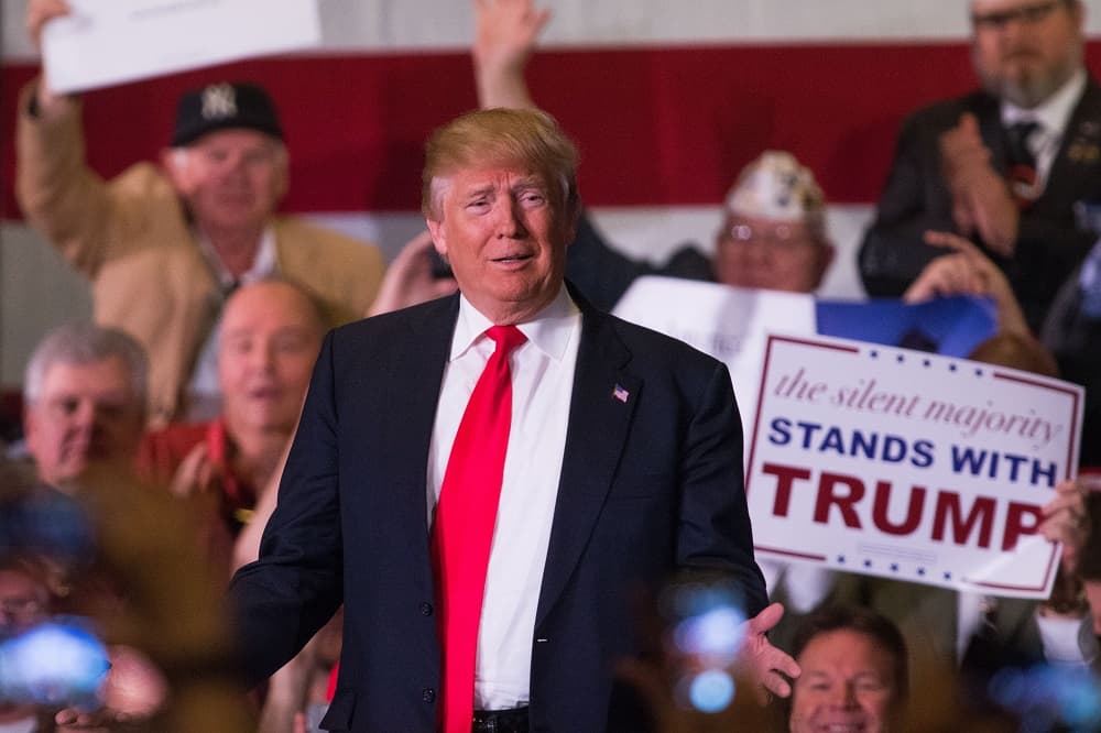 Ocho de cada 10 hispanos rechazan a Trump