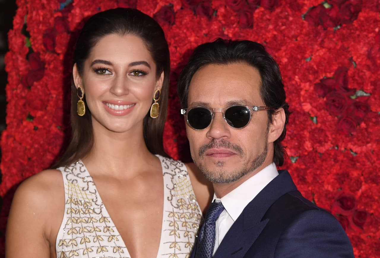 Tras el polémico beso con Jennifer Lopez, la relación que tenía con la modelo de 21 años Mariana Dowining, terminó el pasado marzo.
<br>