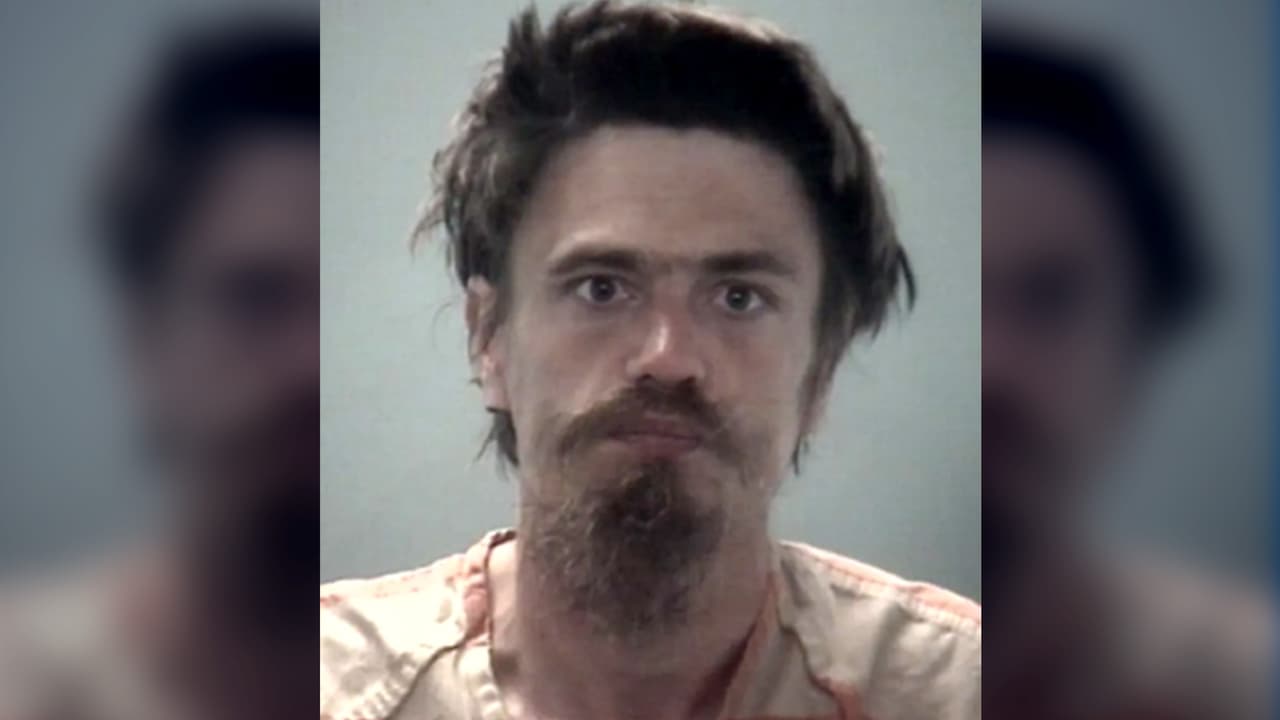 Sujeto es detenido por exponer sus genitales en público en playa del condado de Pasco