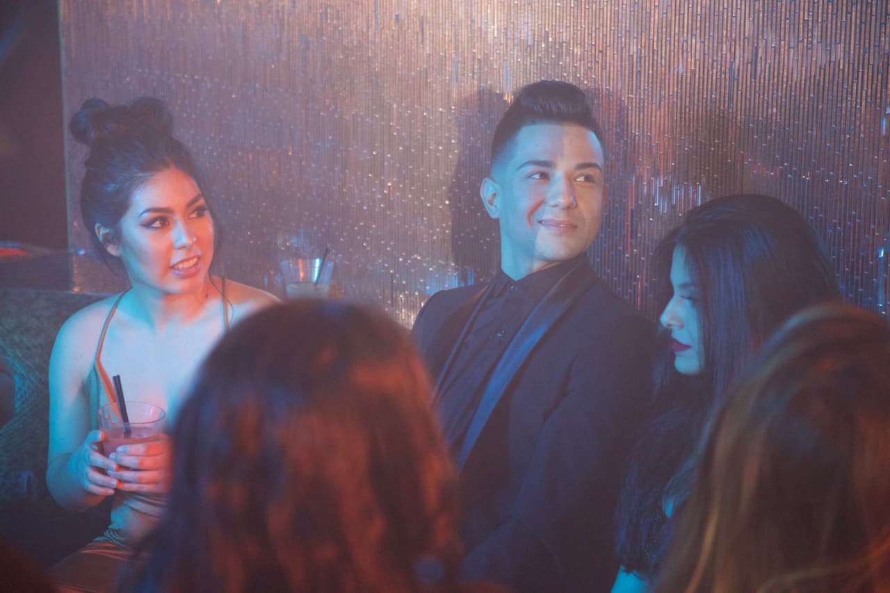 La idea de celebrar su cumpleaños en el video nació gracias a que la fecha del lanzamiento del sencillo coincide con su celebración de vida.