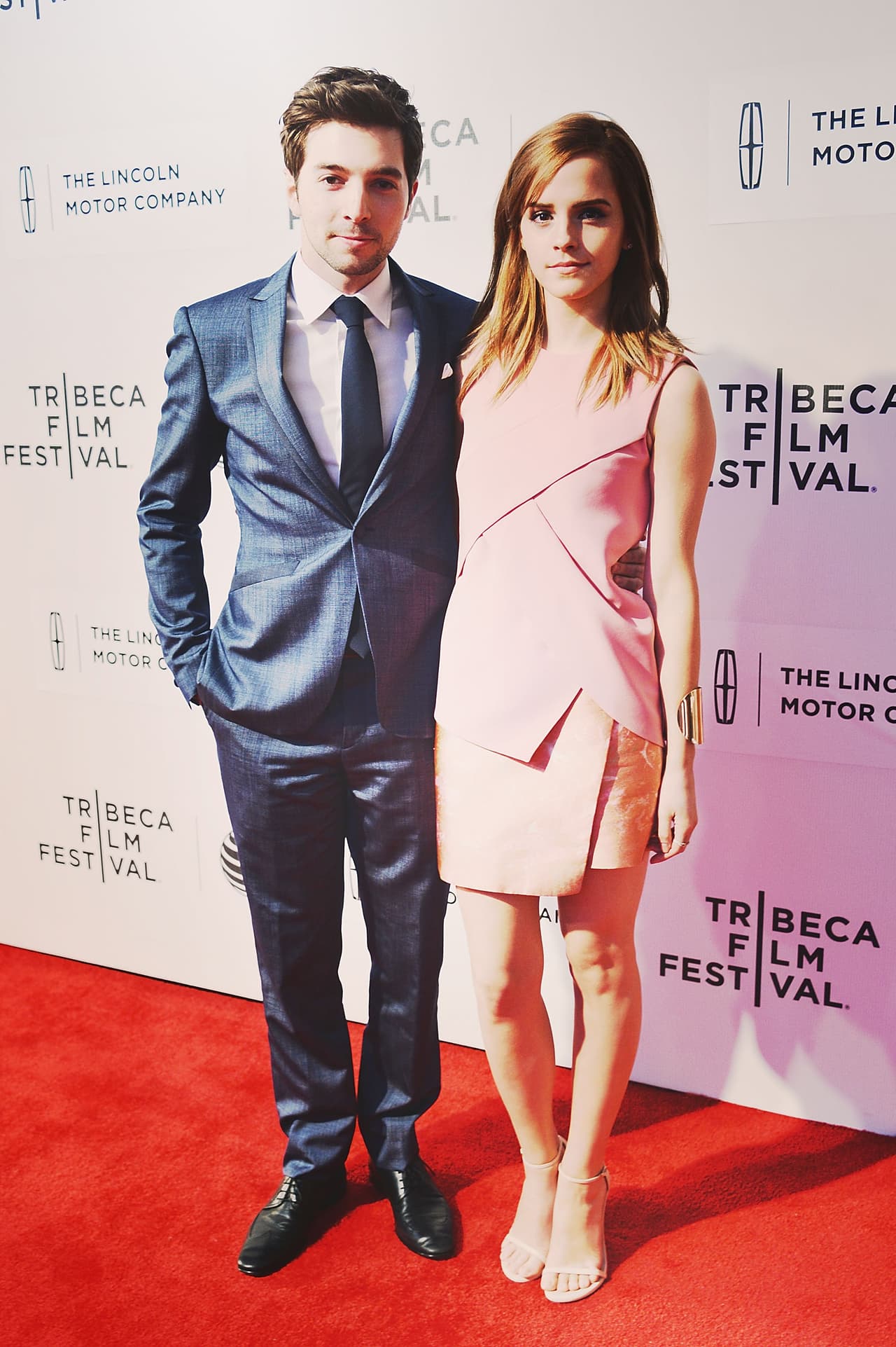 Conoce más de Roberto con estas imágenes.