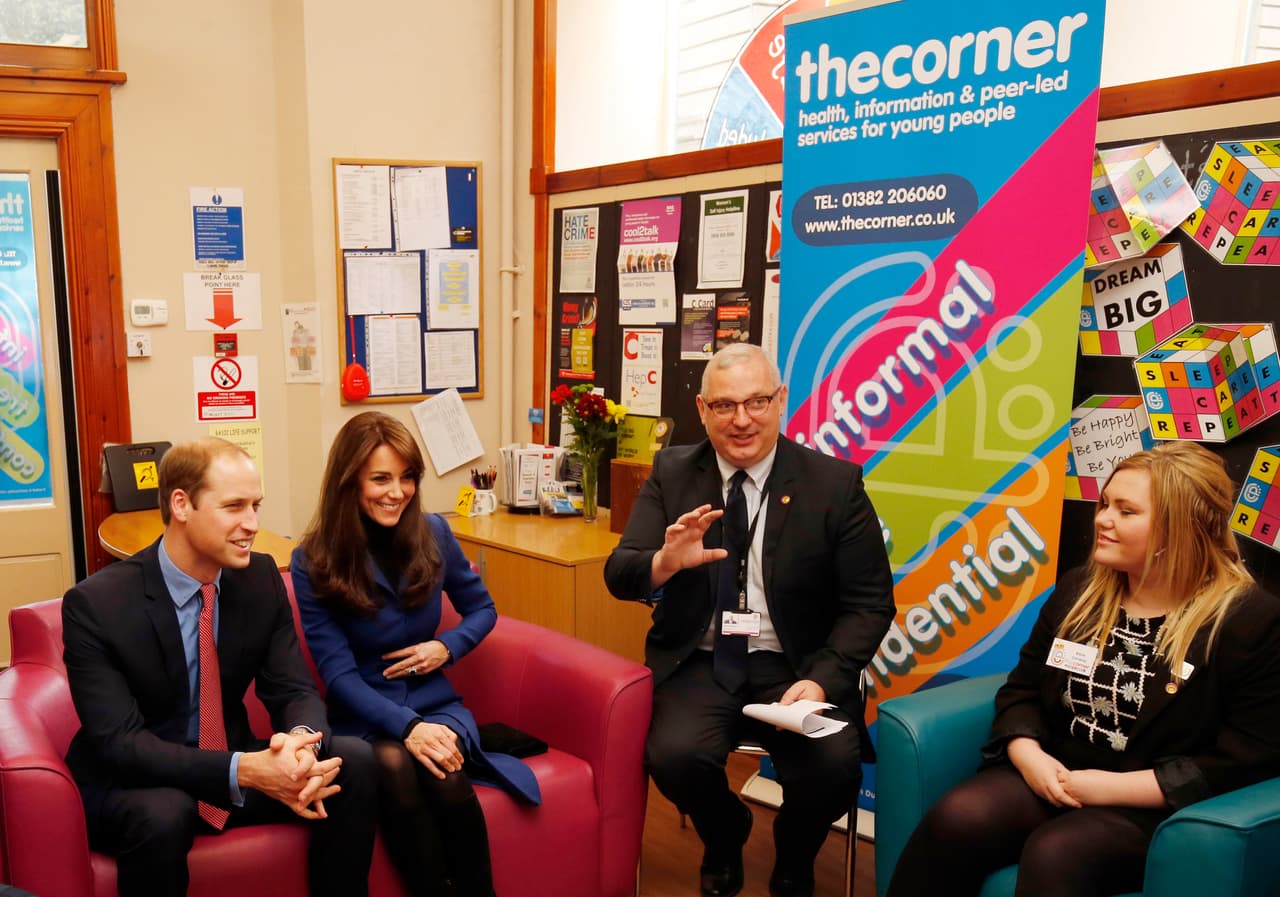 Los integrantes de la realiza también visitaron un centro comunitario.