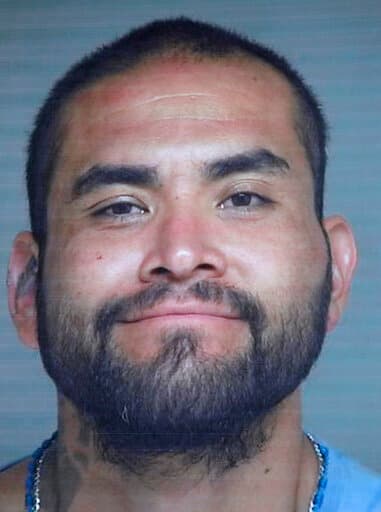 Este ocho de agosto se dio a conocer que Castañeda tiene un notorio historial criminal, siendo un pandillero documentado, según el jefe de policía de Garden Grove, Tom DaRe.
<br>
