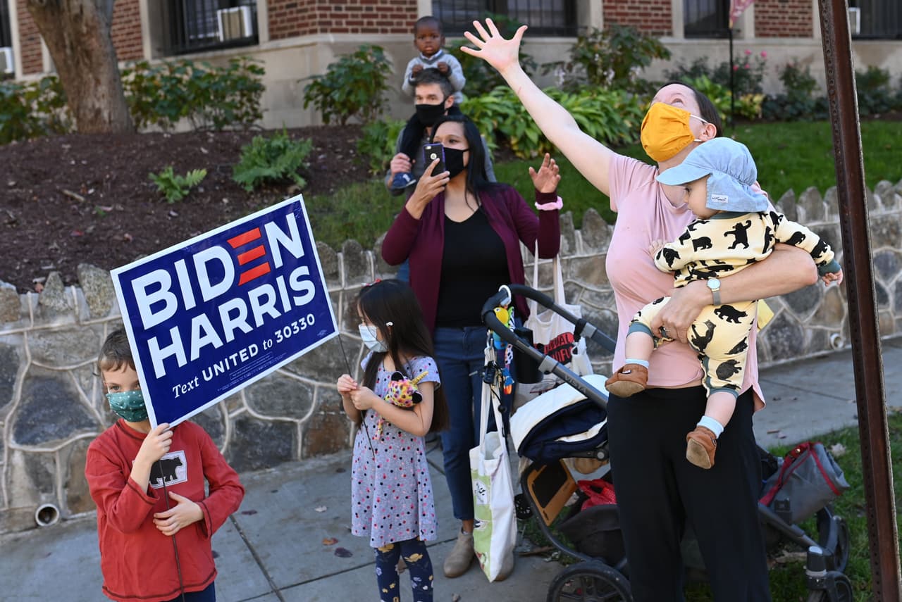 Familias en las calles de un suburbio de Washington DC.
<br>