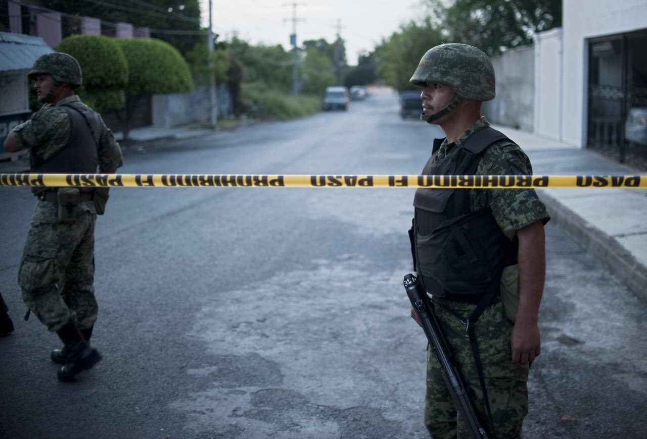 <h2 class="cms-H2-H2">Tamaulipas, México</h2>
<br>
<br>Tamaulipas es el único estado fronterizo con Estados Unidos que se sitúa en un nivel 4 de alerta. En su territorio se encuentra 
<a href="https://www.univision.com/noticias/america-latina/en-solo-una-semana-reportan-13-desapariciones-carretera-de-la-muerte">la llamada “carretera de la muerte”</a>, que se ha convertido en escenario de desapariciones y asesinatos. El Departamento de Estado advierte del riesgo de crímenes y secuestros en este lugar. 
<br>