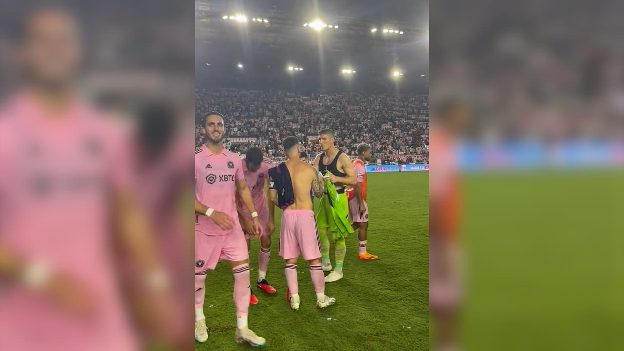 Portero de Charlotte pide autógrafo a Messi tras eliminación de Leagues Cup