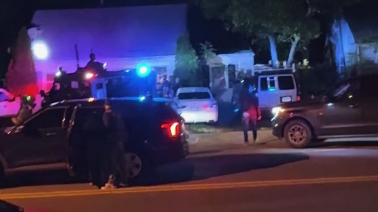 Operativo de ICE en Manassas Park: Familia afirma que agentes fuertemente armados arrestaron a tres