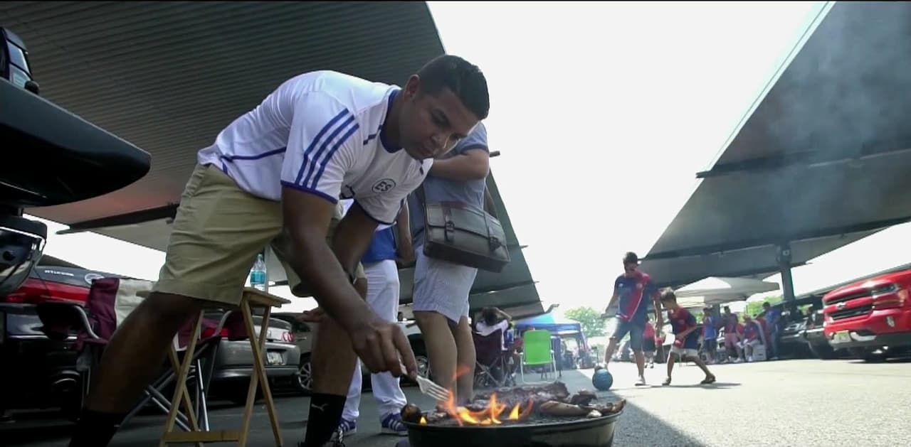 La temperatura en Philadelphia superó los 90F pero eso no detuvo la fiesta de la Copa Oro antes del Costa Rica-Panamá y EEUU-El Salvador.