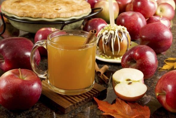 El Lincoln Square Apple Fest se celebrará este sábado 3 de octubre en el 4700 N Lincoln Ave. El festival será de las 9 am a las 5 pm. Entrada gratuita. Habrá actividades para niños y manzanas de todos tipos y variantes, sidra, pasteles y hasta pizza de manzana.