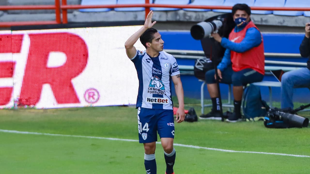Pachuca espera la oferta correcta para negociar a Erick Aguirre