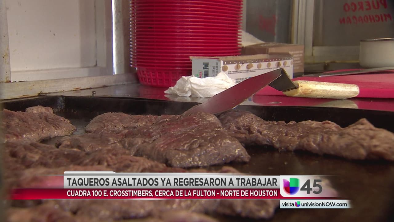 Taqueros asaltados vuelven a trabajar