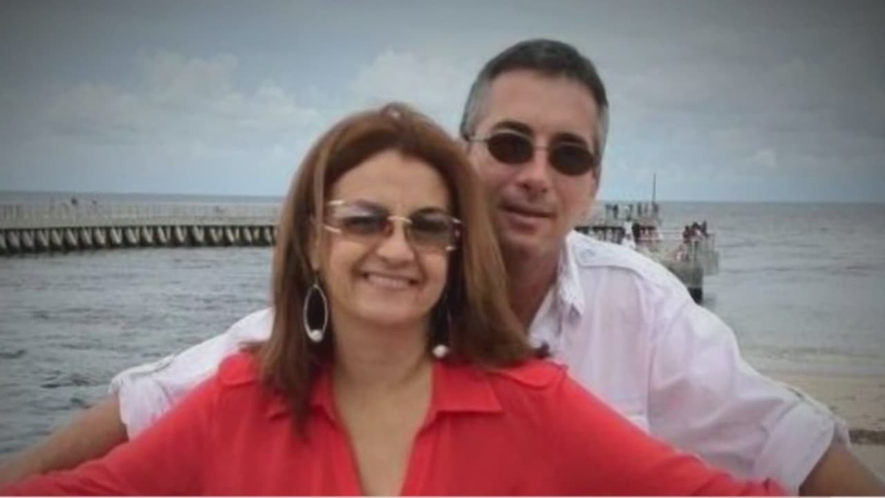 Policía de Miami investiga el hallazgo de dos personas muertas dentro de un residencia en la calle Flagler 
