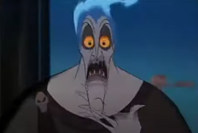 <b>Hades de 'Hércules'</b>
<br>A pesar de ser el villano de 'Hércules', Hades tenía sus motivos para actuar cómo lo hizo. No solo vivía a la sombra de su hermano Zeus, sino que fue desterrado para vivir en el inframundo rodeado de muertos mientras los demás dioses del Olimpo se paseaban sin alguna preocupación por el gran palacio en el cielo.