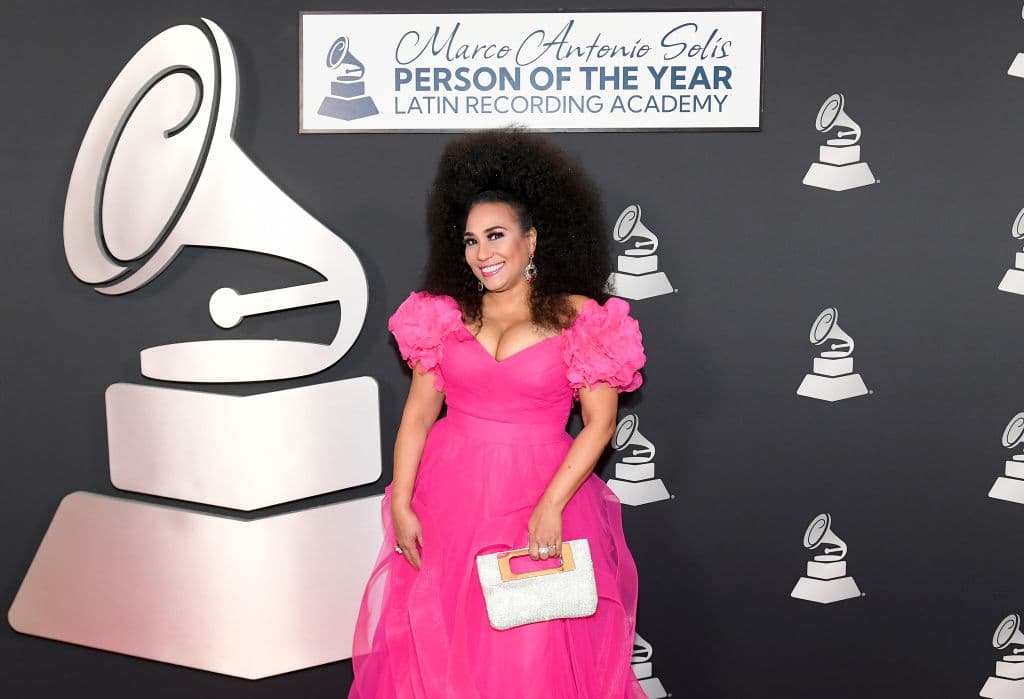Aymée Nuviola, nominada a un premio Latin GRAMMY junto a Gonzalo Rubalcaba, acudió a la Alfombra Roja.
<br>