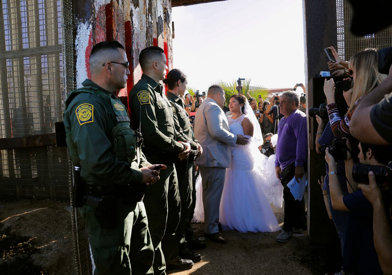 Un narco se casó frente a la Patrulla Fronteriza y ahora se cancelan los eventos en el muro