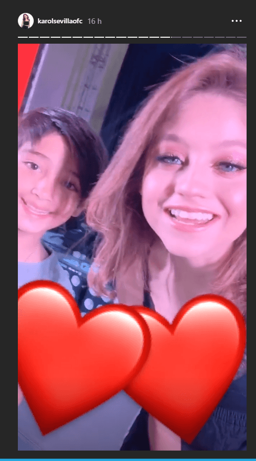 Karol Sevilla compartió en sus stories de Instagram el momento en que ella y Kenneth realizaban las pruebas de sonido previas al concierto.