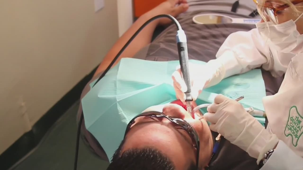¿No va al dentista por falta de dinero o por no tener seguro dental? Este domingo tendrá servicios gratis