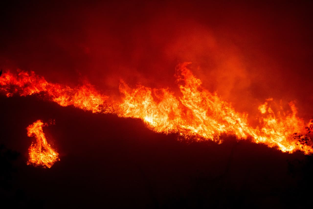 Gavin Newsom, gobernador de California, iinformó que el estado ha obtenido fondos federales para proporcionar recursos adicionales para combatir el incendio.