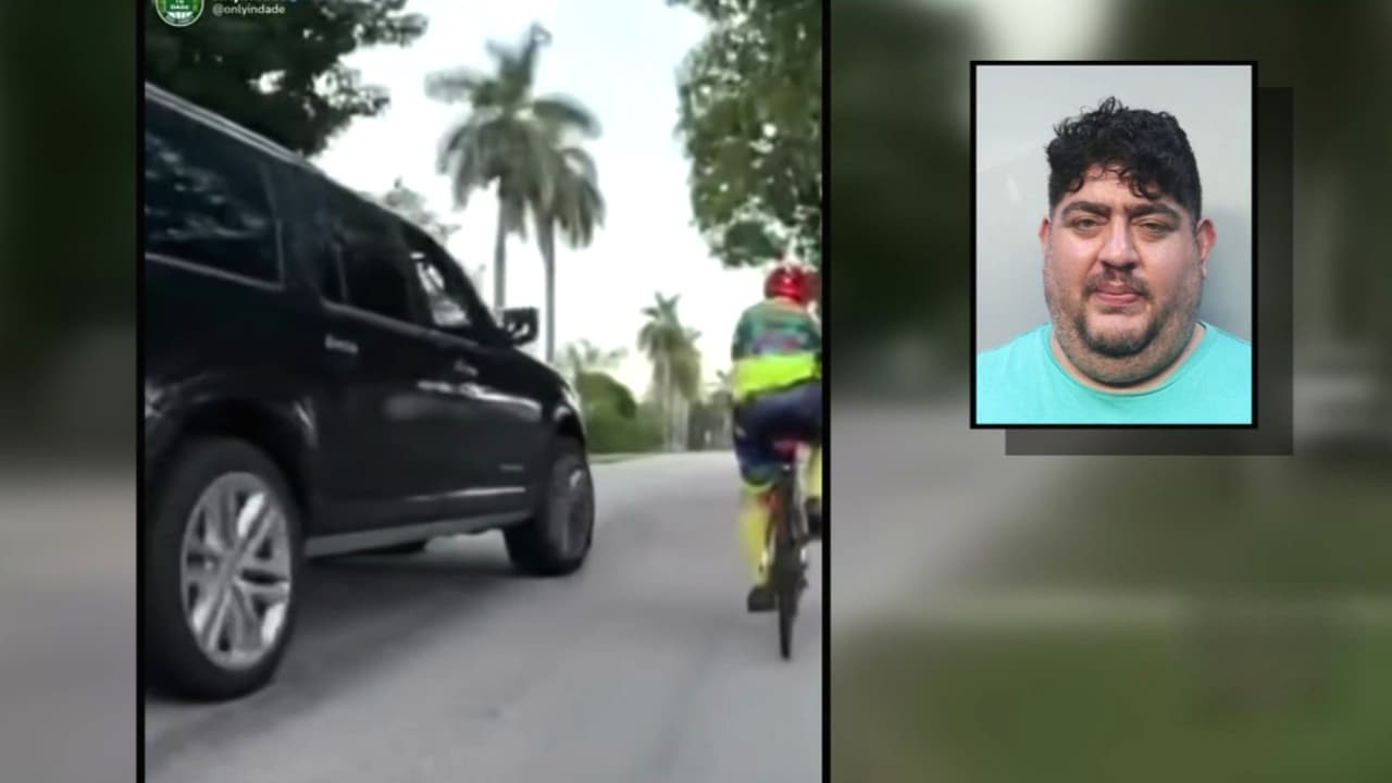 Arrestan a chofer captado en video embistiendo a ciclistas con una SUV en Cutler Bay
