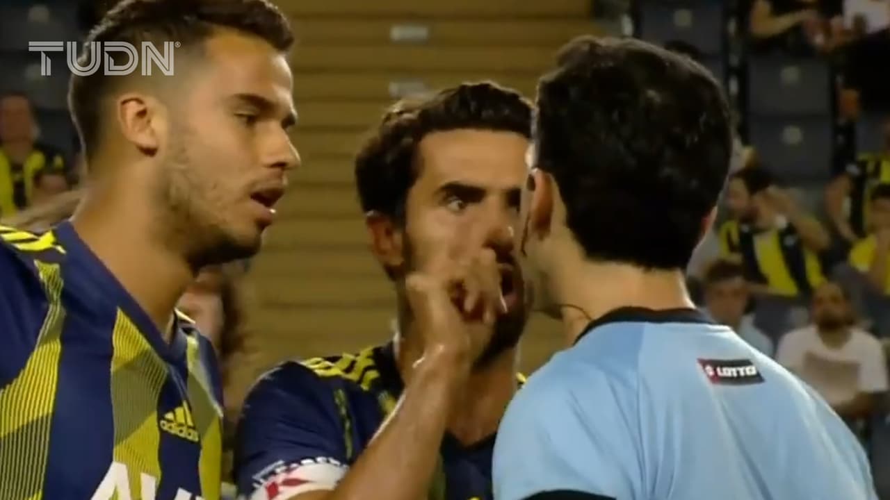 Diego Reyes provoca el empate del Fenerbahce