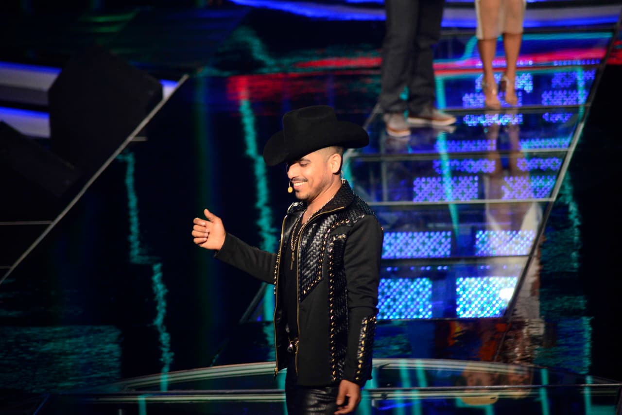 Parece que no se llevan bien, pero la realidad es que Espinoza y Cristian tienen una gran relación de amistad, eso sí, no dejan de pelear, decirse de cosas, bailar y cantar juntos logrando todo un show, pero al final, este dueto nos hace reír con sus ocurrencias.