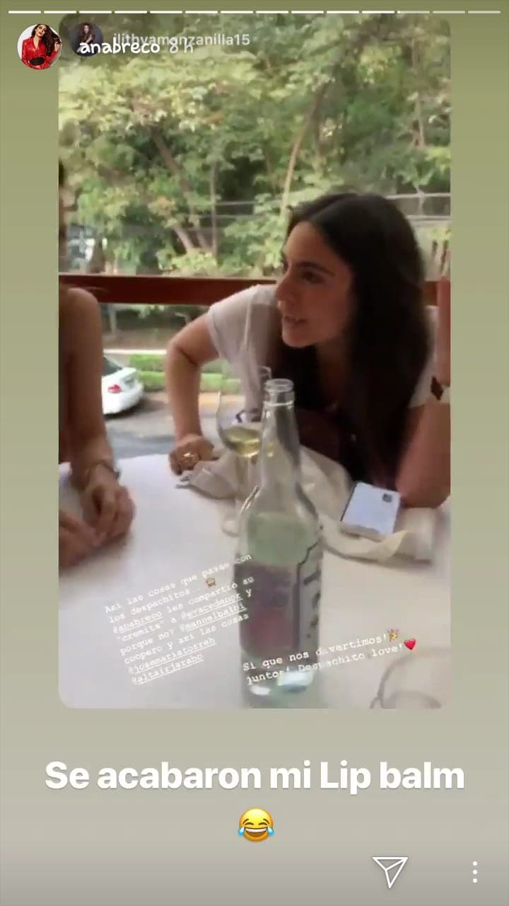 De acuerdo con la protagonista de telenovelas como 'Lo imperdonable', en dicha reunión sus amigos se terminaron el bálsamo de labios que ella llevaba.
